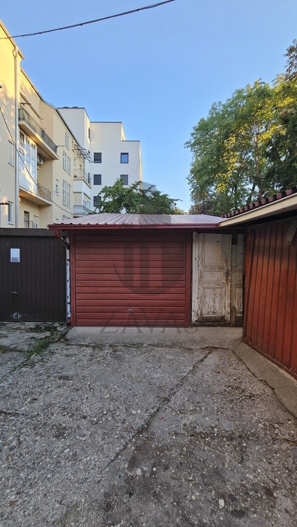 Stan, Kačićeva – uži centar Zagreba, 62 m² + garaža, spremište (9)