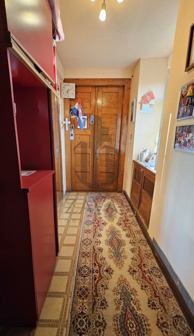 Stan, Kačićeva – uži centar Zagreba, 62 m² + garaža, spremište (7)