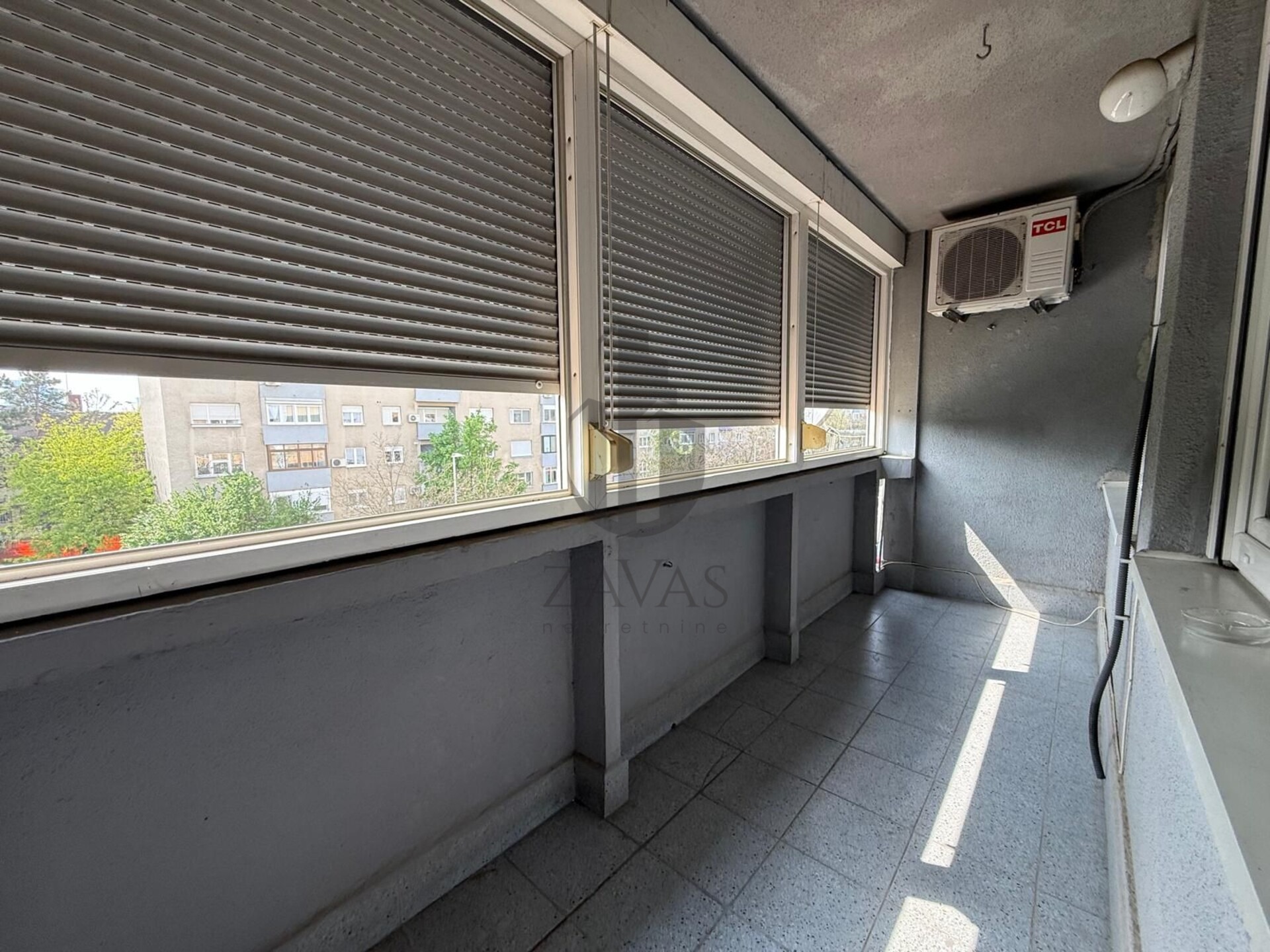 Zagreb, Kruge: Dvosobni stan 45m² s balkonom! (7)
