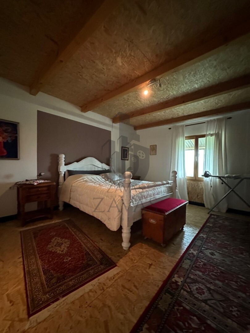 Kuća: Zagreb, Kupinečki Kraljevec, 150m2+ 11.104m2 zemljište (8)