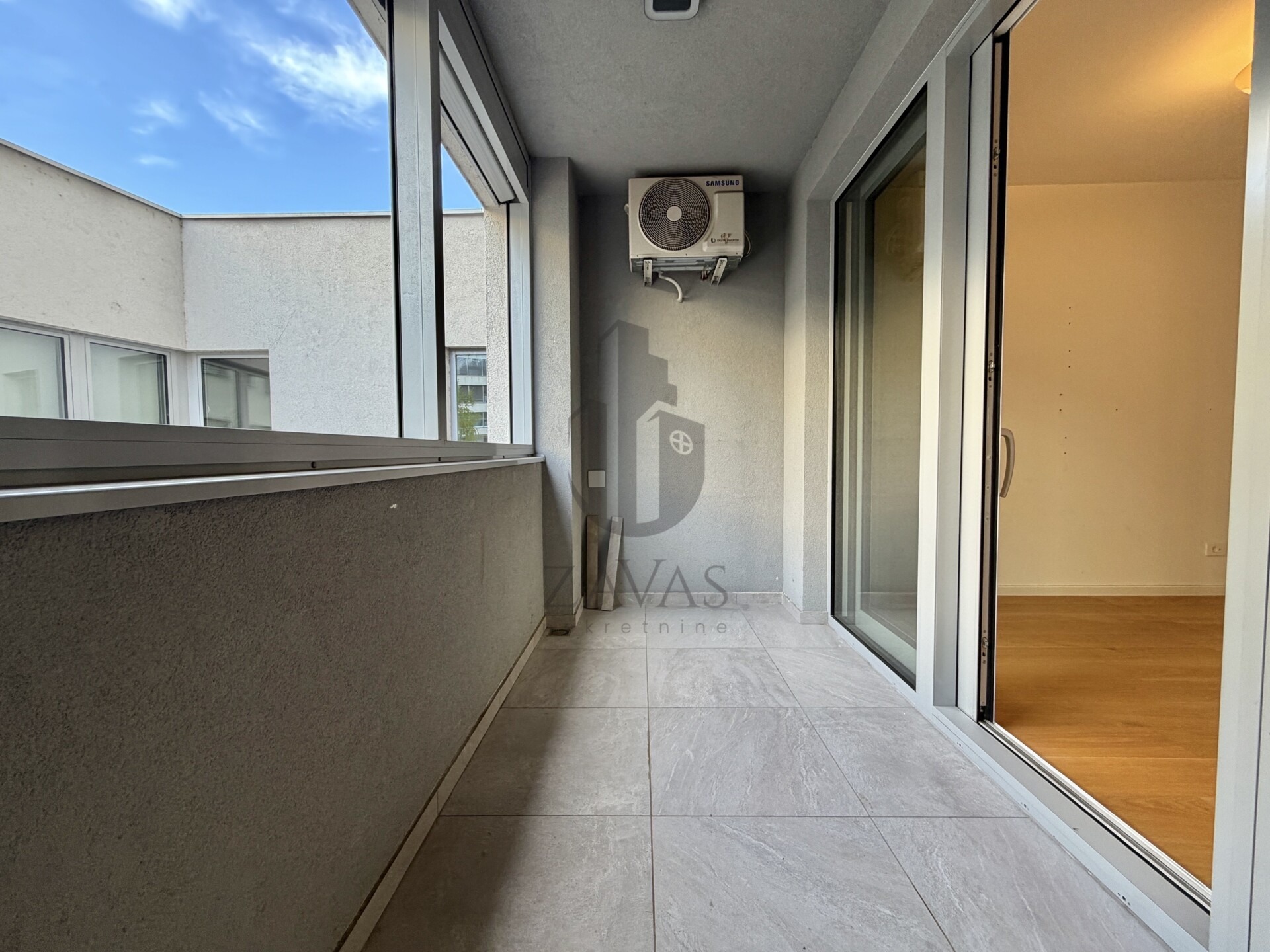 Novogradnja stan: Trnje (SARAS CENTAR) 54M2 + GPM (6)
