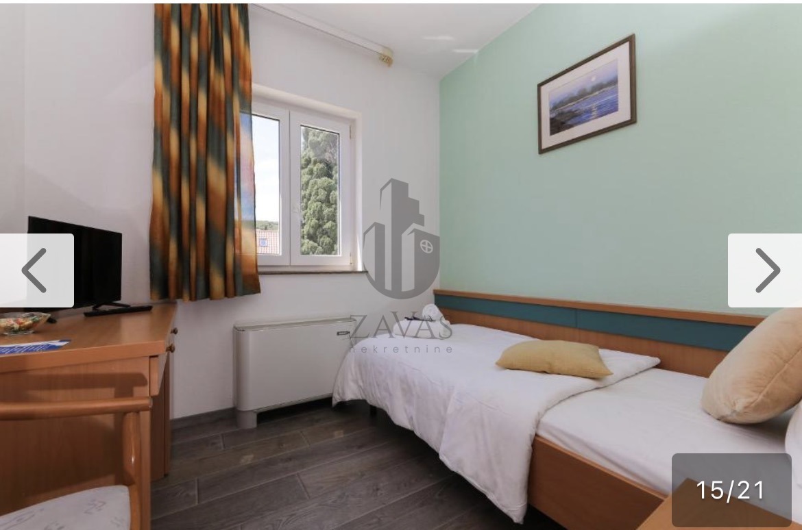 Hotel/vila, Brač: Supetar - 741 m2 (11)