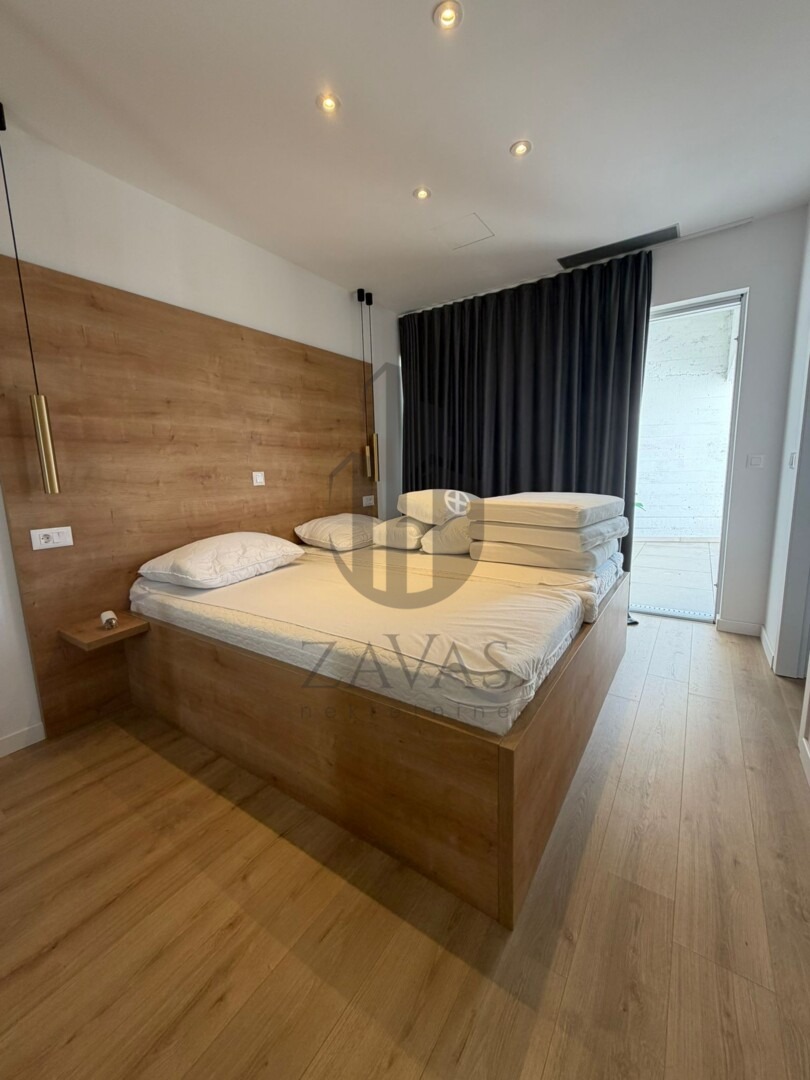 LUKSUZNA MODERNA VILA S BAZENOM I POGLEDOM NA MORE - DEBELJAK, SUKOŠAN (8)