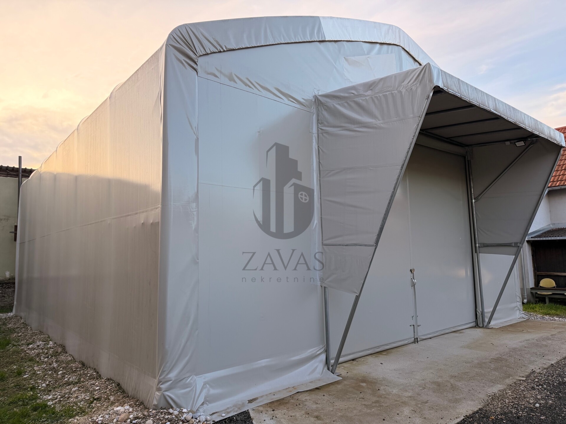 Hala, Zagreb: Jakuševec - 120 m2 (svi priključci) (7)