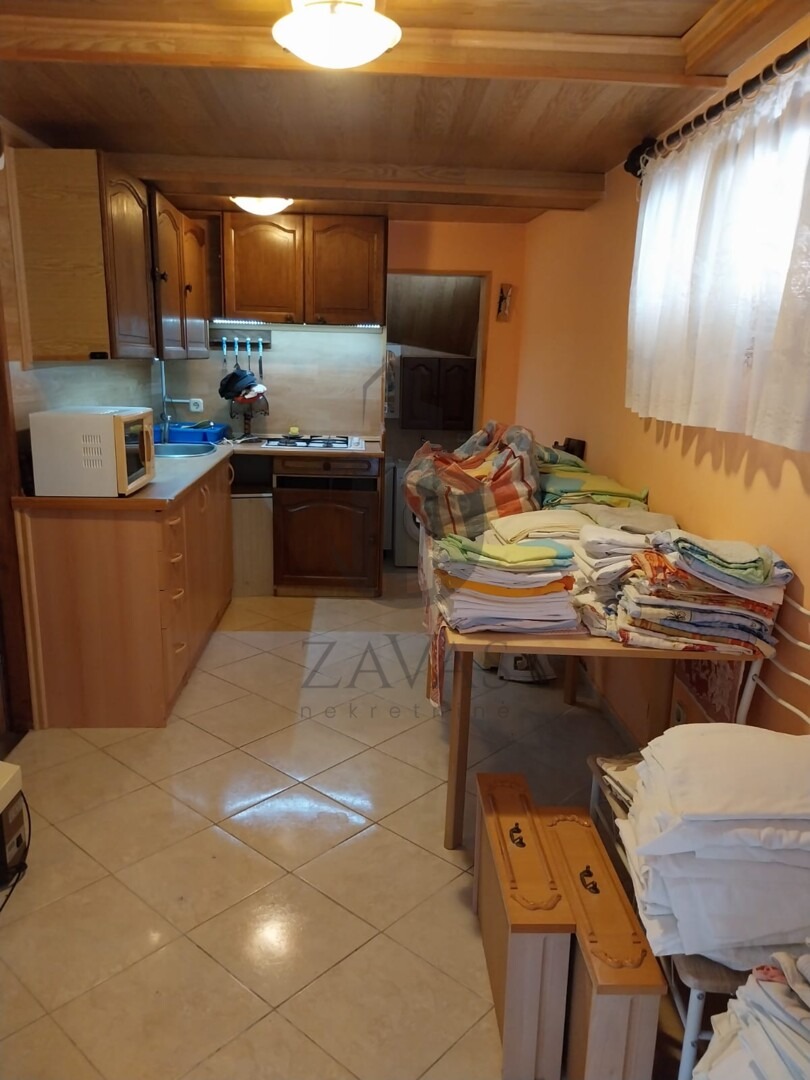 Kuća s tri apartmana: Vodice (Bristak-Blata) - 220 m2, (200m od mora) (8)