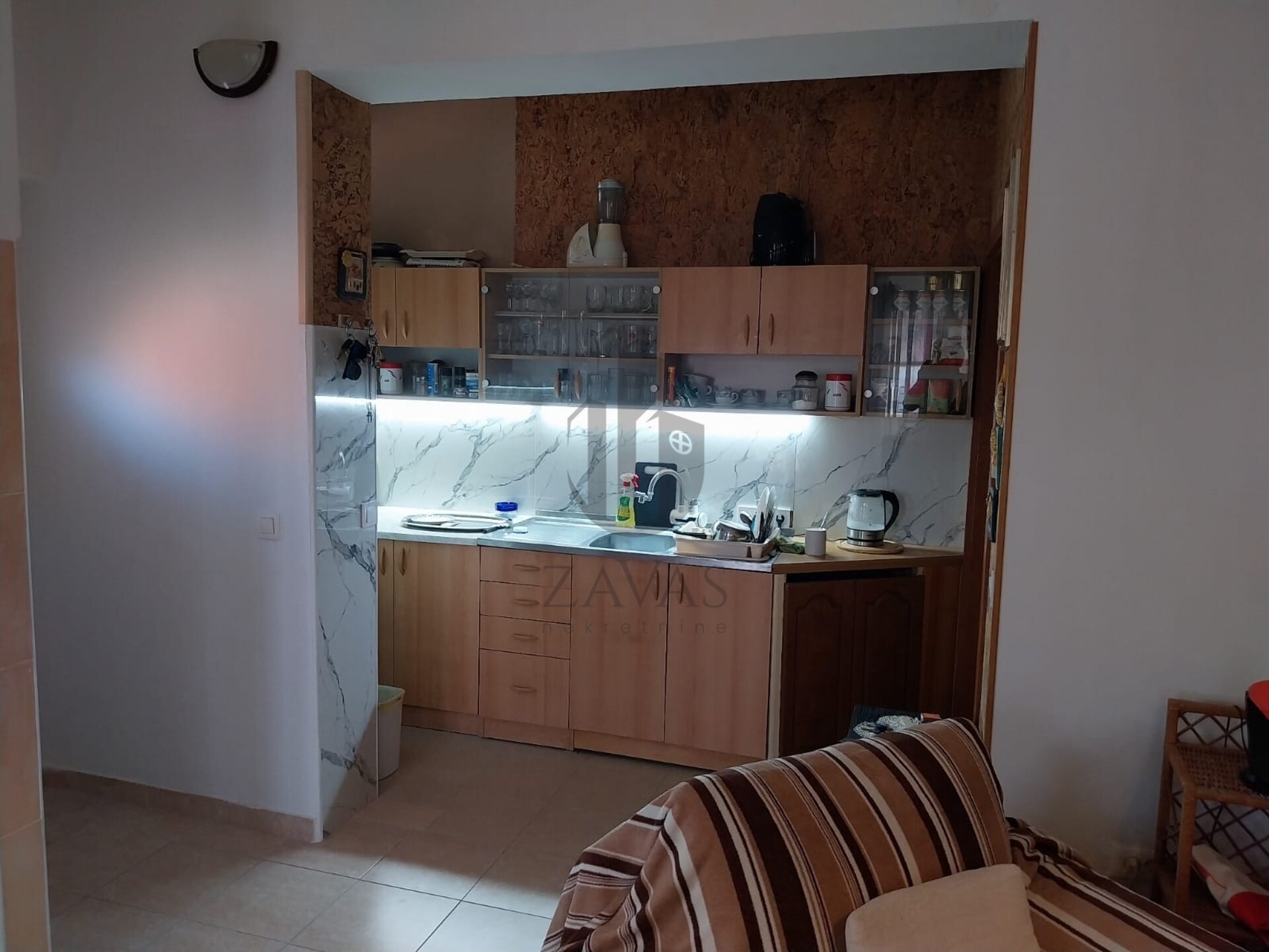 Kuća s tri apartmana: Vodice (Bristak-Blata) - 220 m2, (200m od mora) (12)