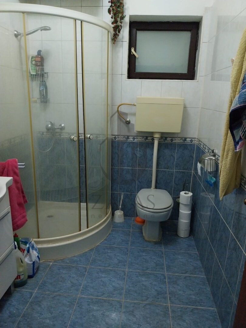 Kuća s tri apartmana: Vodice (Bristak-Blata) - 220 m2, (200m od mora) (13)