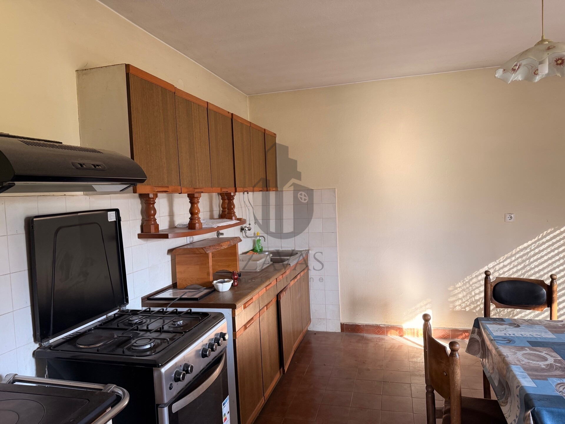 Kuća, Duga Resa, kraj Otoka Ljubavi 270 m2 + veliko zemljište (6)