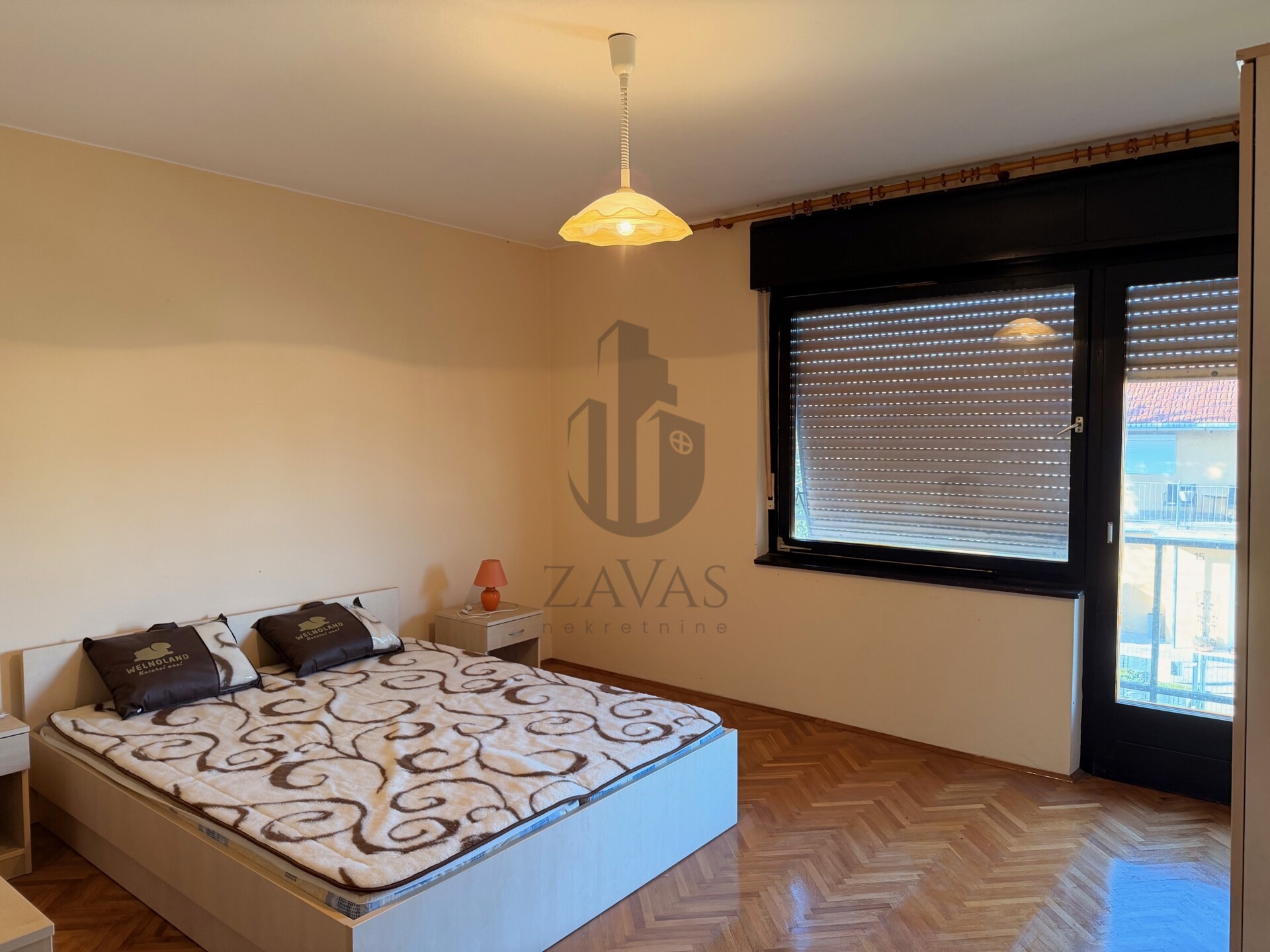 Kuća, Duga Resa, kraj Otoka Ljubavi 270 m2 + veliko zemljište (10)