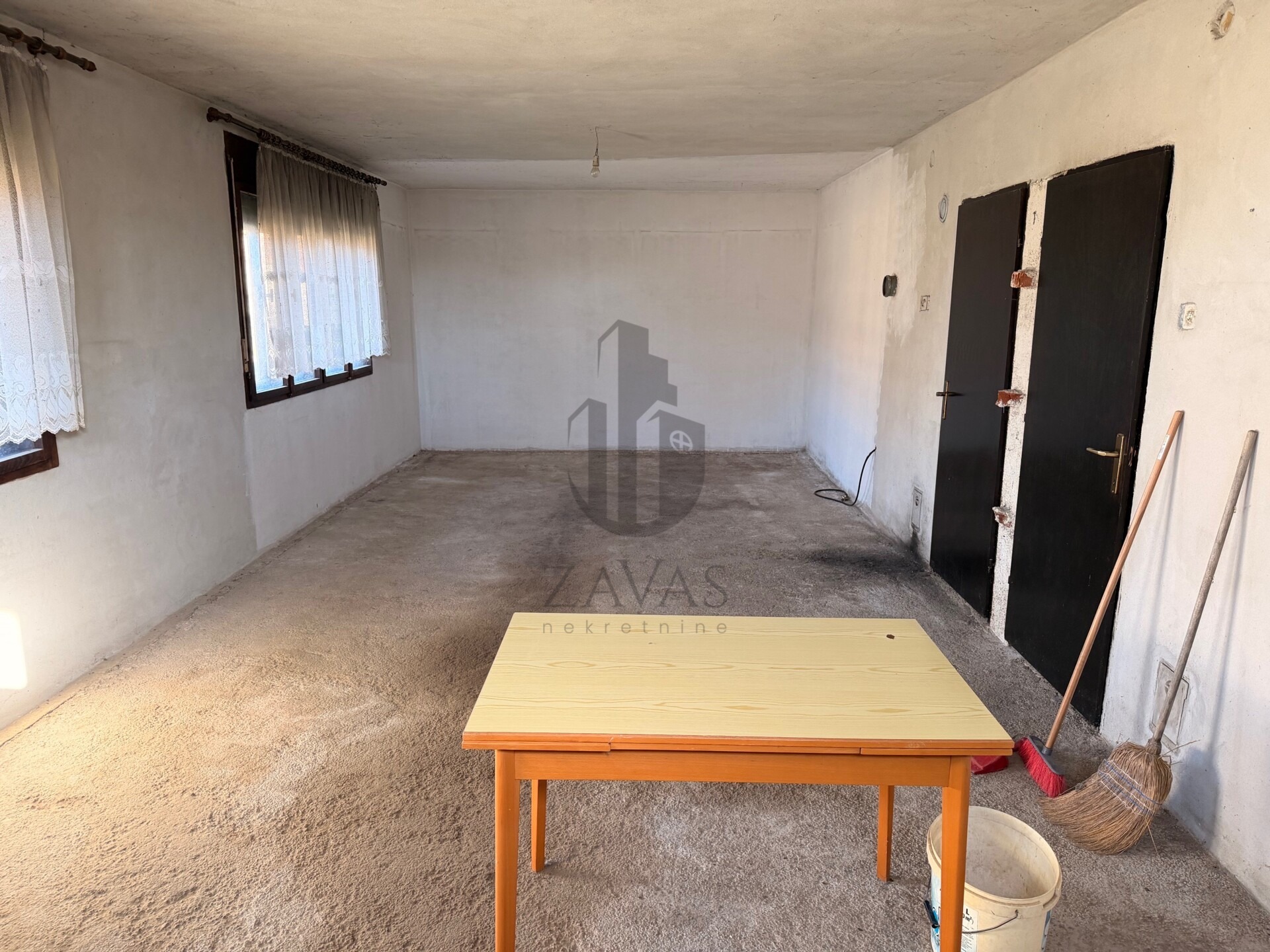 Kuća, Duga Resa, kraj Otoka Ljubavi 270 m2 + veliko zemljište (16)