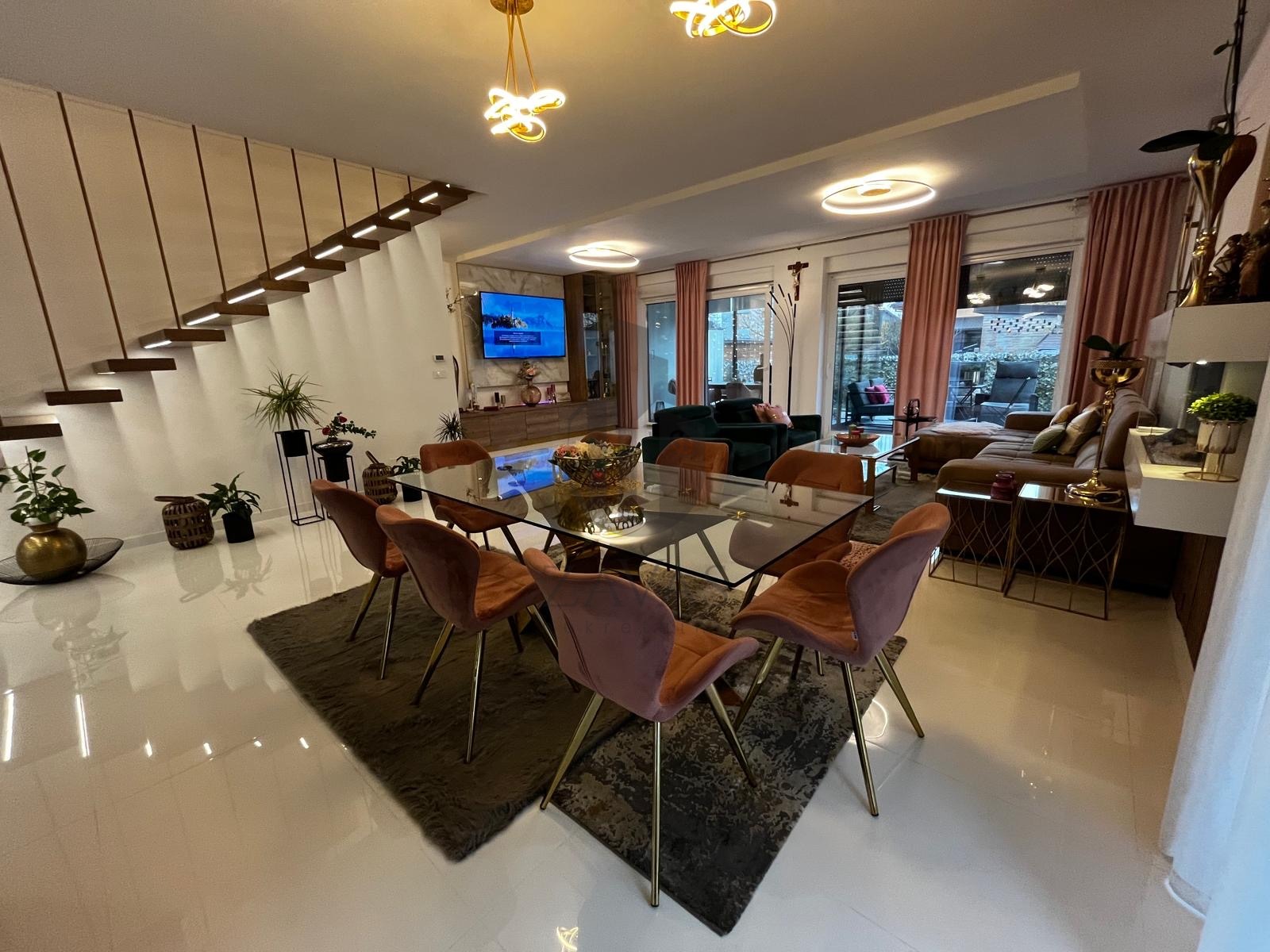 Luksuzna kuća (novogradnja), Sv. Nedelja - 210 m2