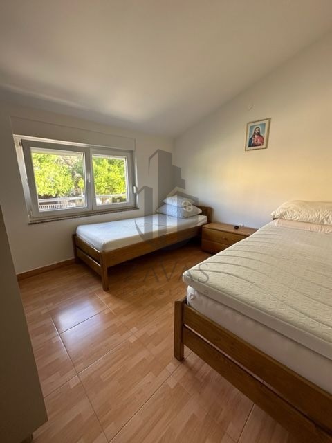 Kuća: Rab, Barbat, 93m2+6 parking mjesta+ spremište+ terasa+ vrt (13)