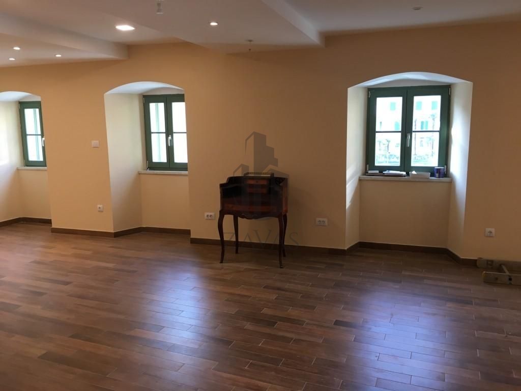 Stan: Opatija - 180 m2 + dio vrta (7)