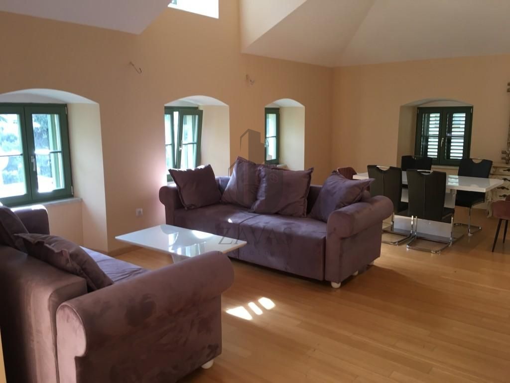 Stan: Opatija - 180 m2 + dio vrta (3)