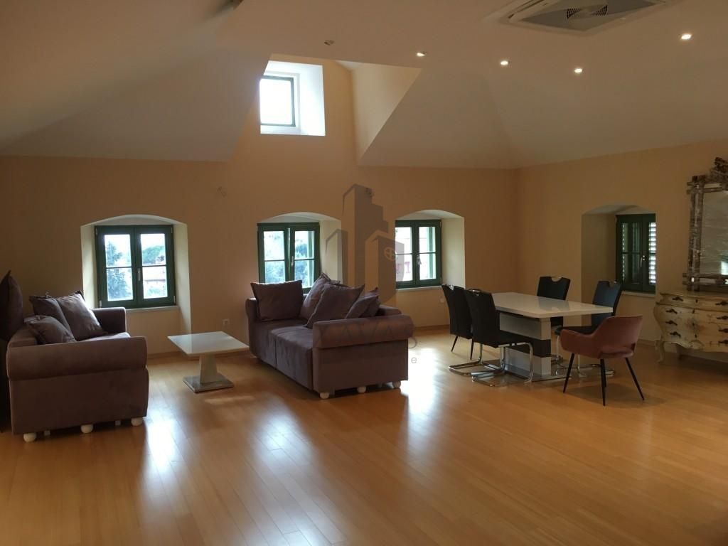 Stan: Opatija - 180 m2 + dio vrta (4)
