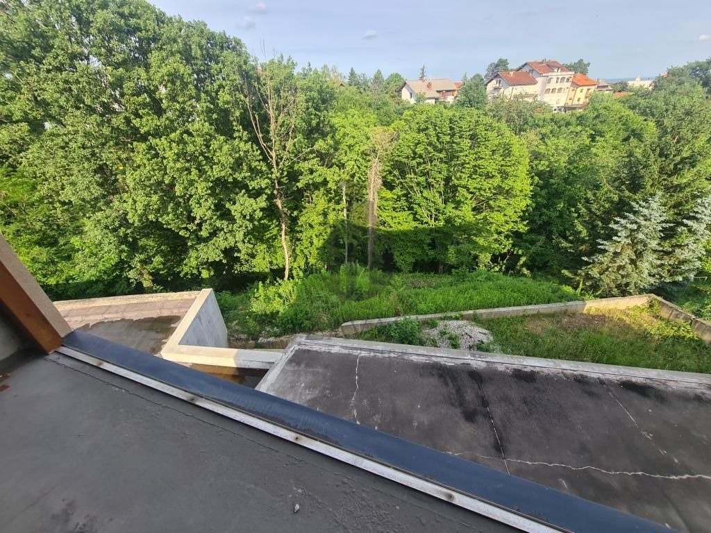 ZAGREB, REMETE ROH - BAU KUĆA - 1000 M2 (12)