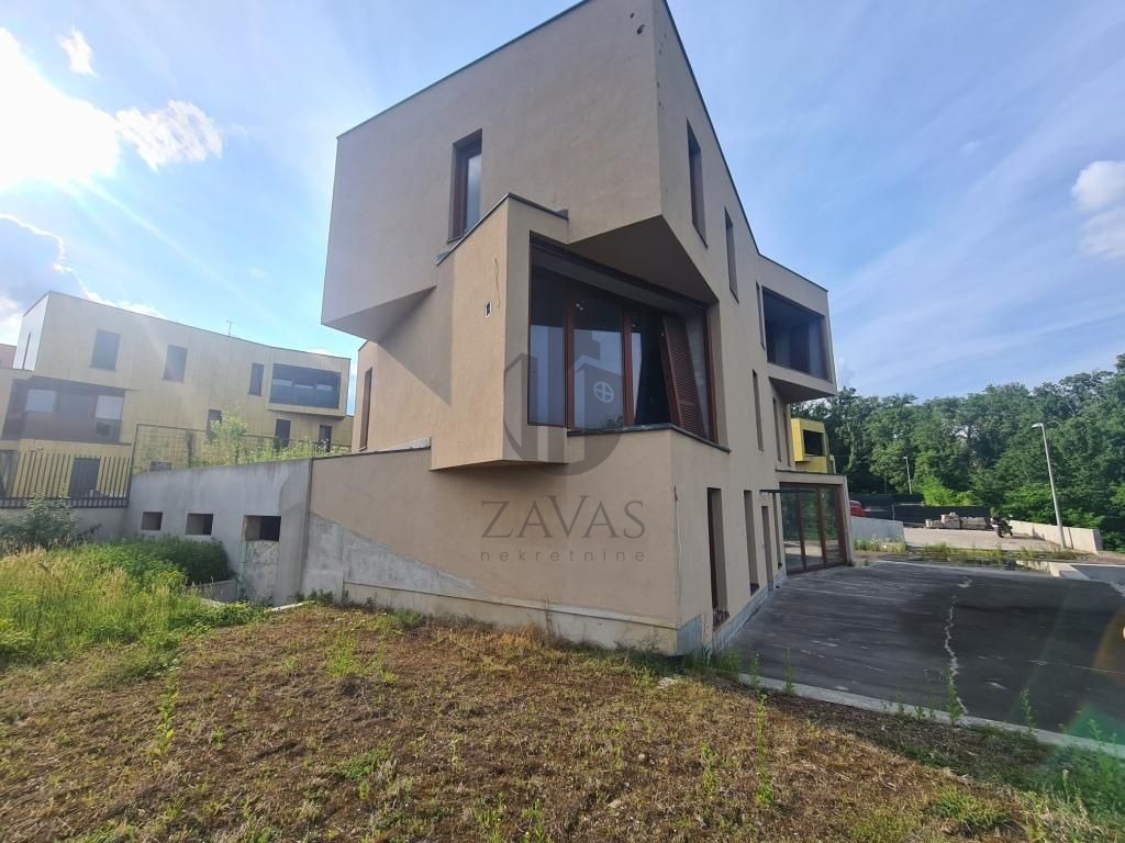 ZAGREB, REMETE ROH - BAU KUĆA - 1000 M2 (2)