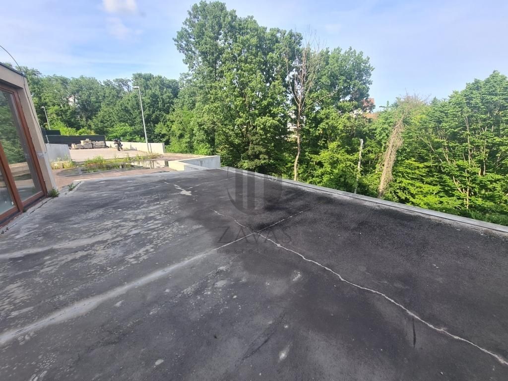 ZAGREB, REMETE ROH - BAU KUĆA - 1000 M2 (11)