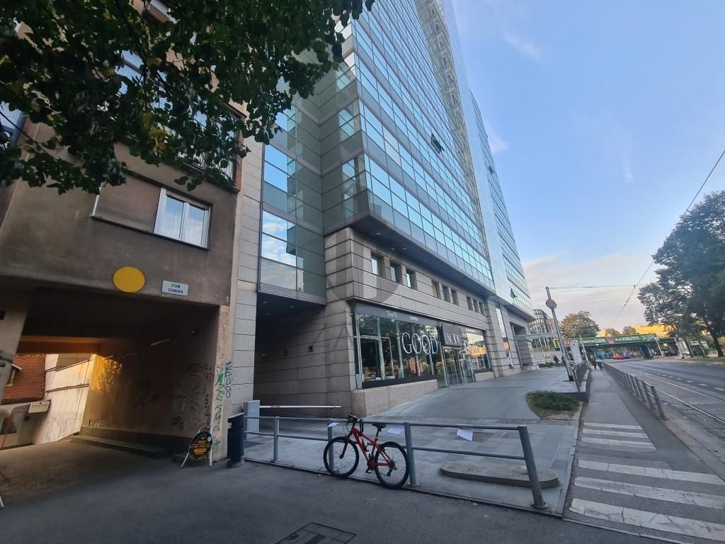 Prostor za razne namjene: Savska cesta - 390 m2