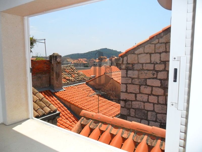 DUBROVNIK KUĆA - 209 M2 *UNUTAR ZIDINA GRADA* (7)