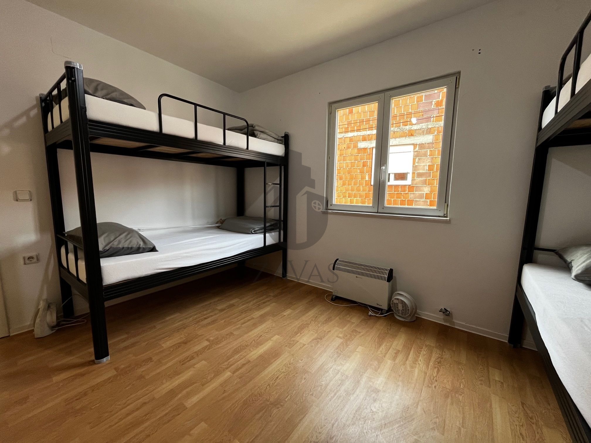 Kuća za najam ( Idealno za 10 radnika ) (8)