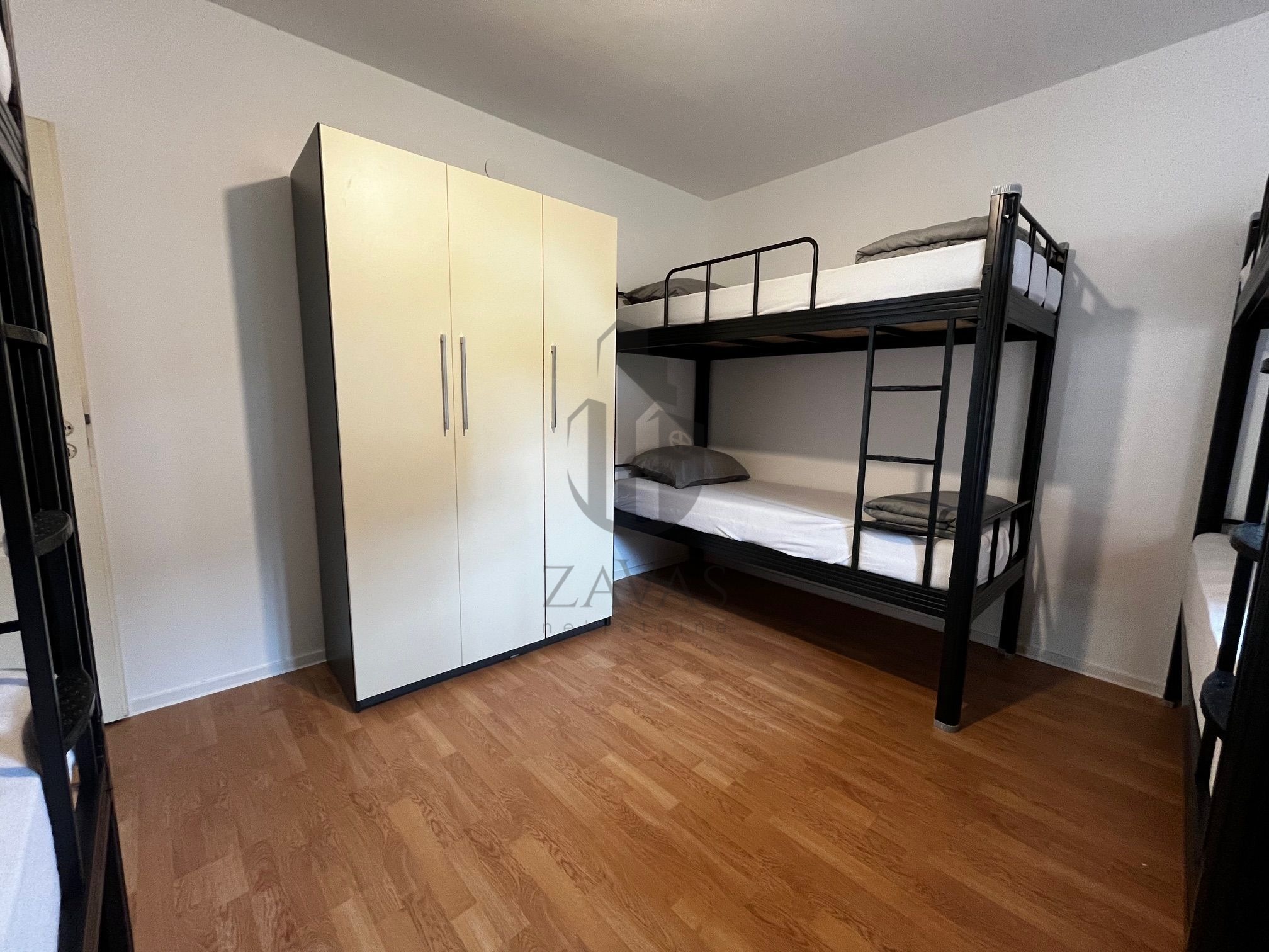 Kuća za najam ( Idealno za 10 radnika ) (5)