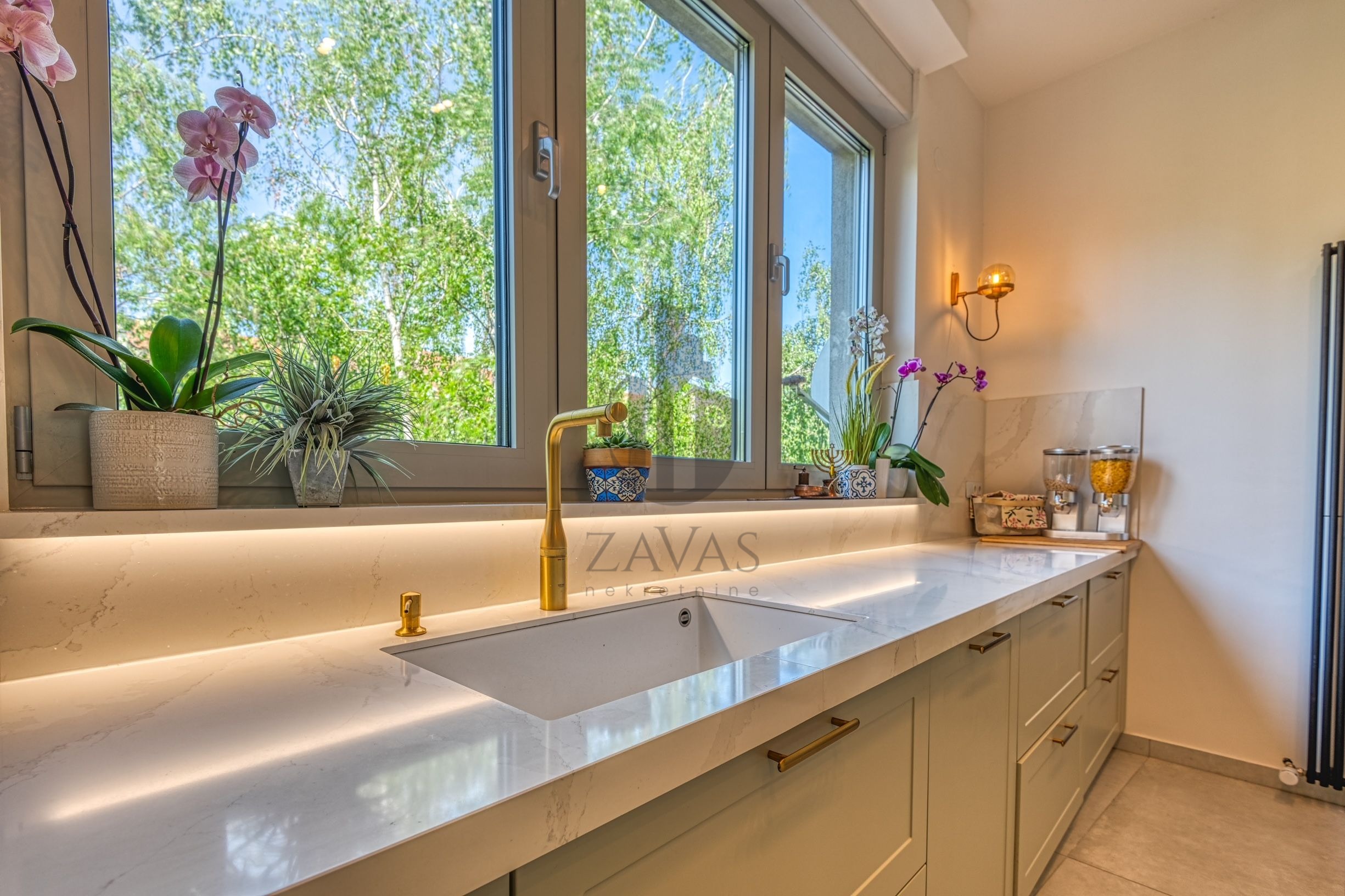 Eskluzivan stan, Zagreb Medveščak: 205m2, *vrt, *kamin ,*jacuzzi (4)
