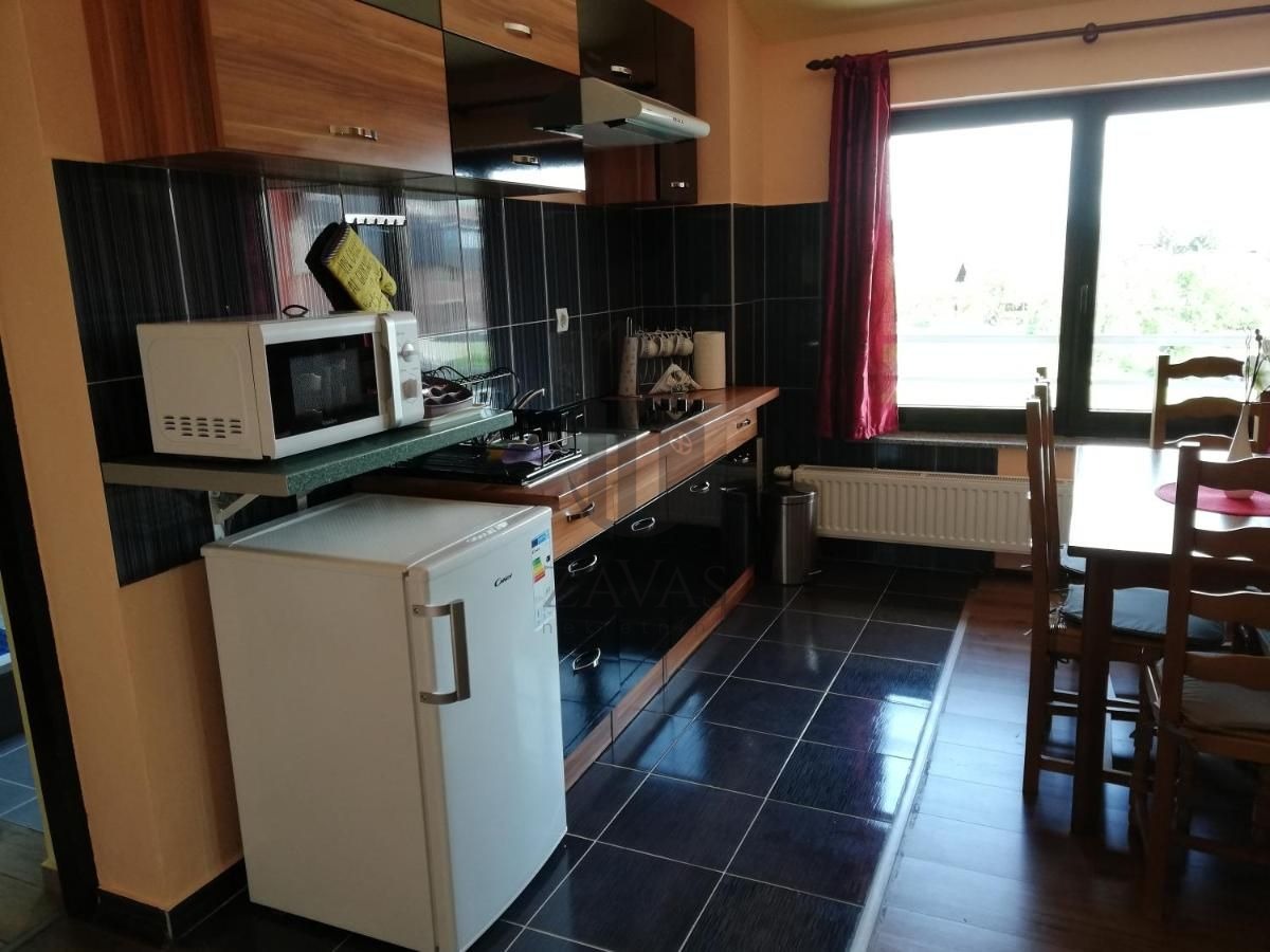 Kuća: Slunj, Kuća s apartmanima + poslovni prostor 470m2 (8)