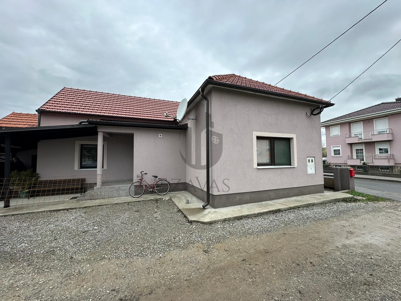 Kuća Za Radnike ( 100m2 )