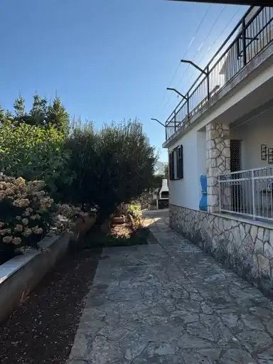 Kuća, Postira - 434 m2 (tri apartmana) (22)