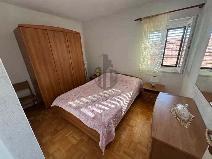 Kuća, Postira - 434 m2 (tri apartmana) (14)