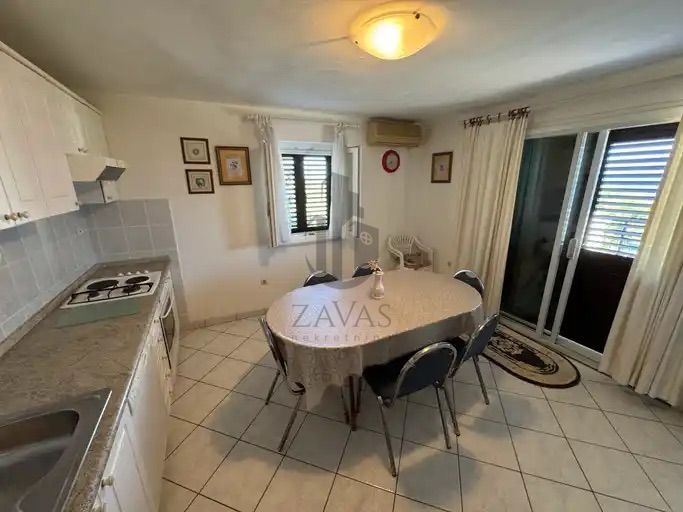 Kuća, Postira - 434 m2 (tri apartmana) (16)
