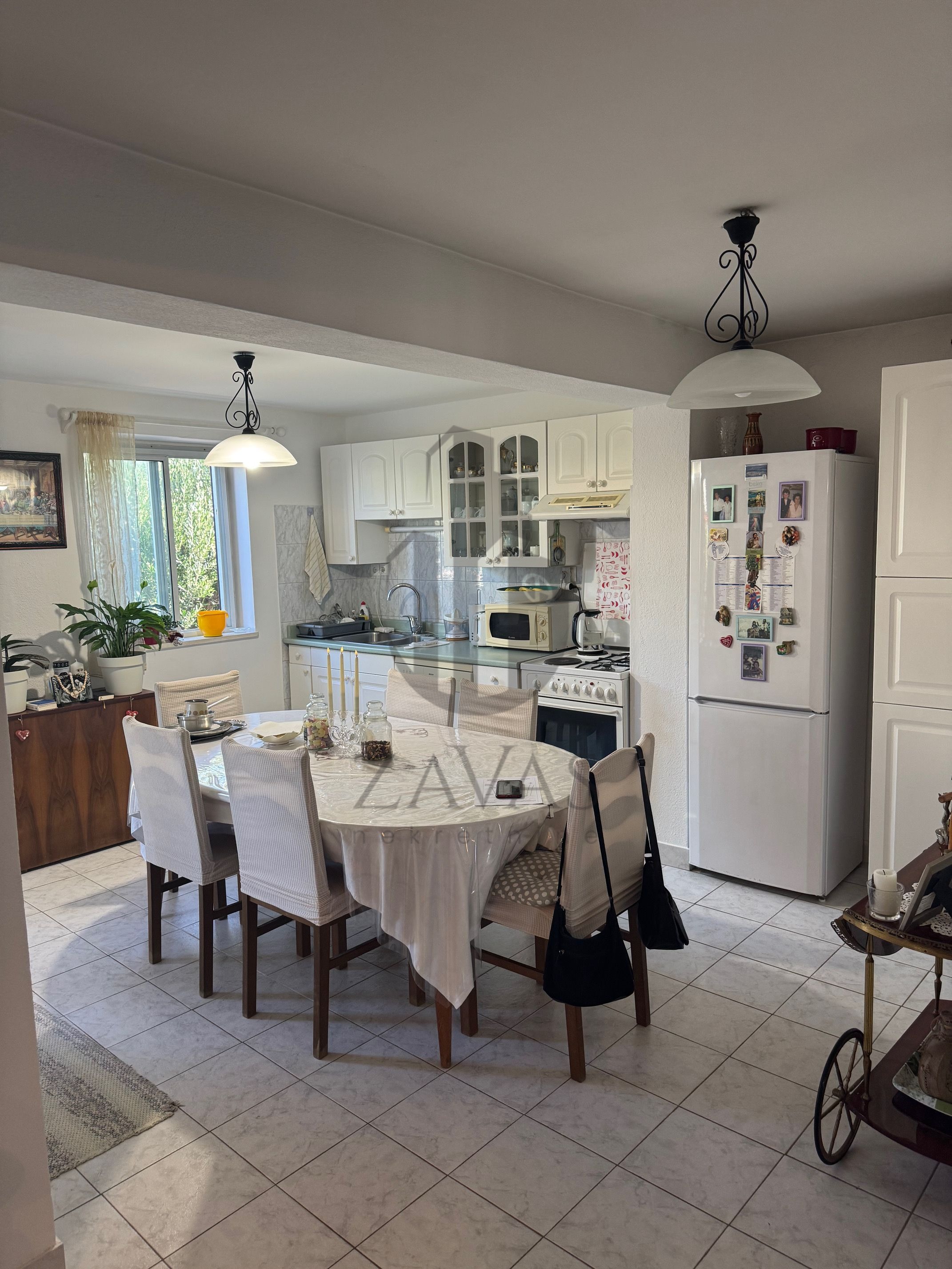Kuća, Postira - 434 m2 (tri apartmana) (7)