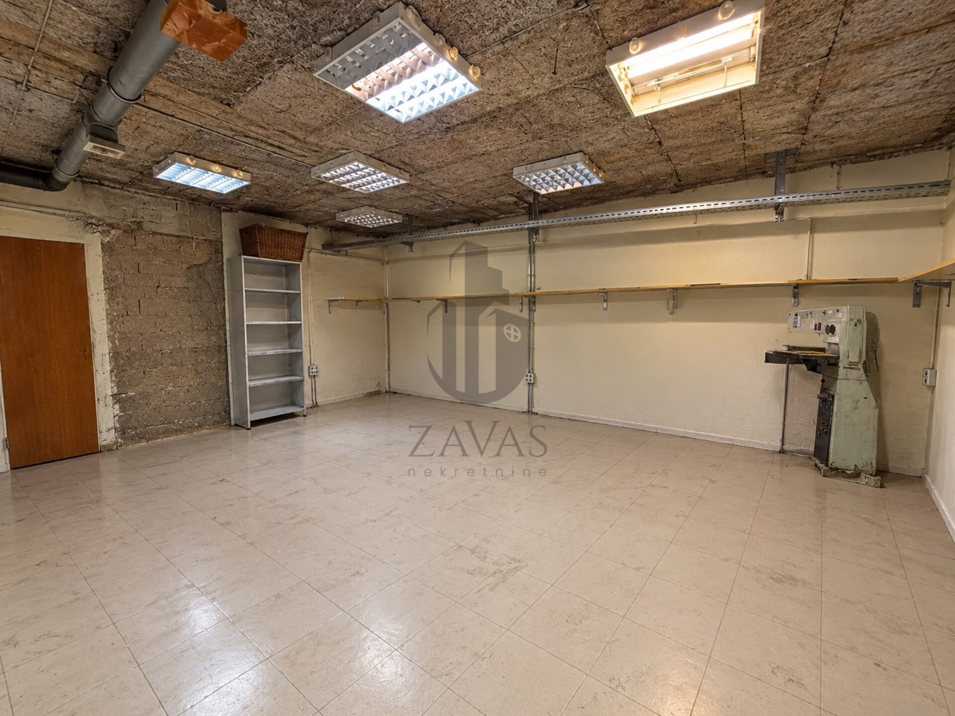 SKLADIŠTE, ZAKUP: ZAGREB - SREDIŠĆE, 45m2